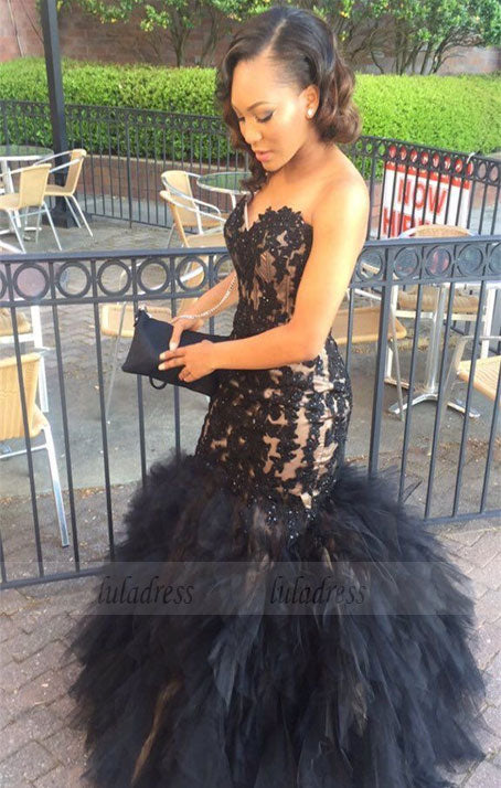 Sweetheart Lace Appliques Mermaid Black Sleeveless Tulle Ruffles Puffy Prom Dress