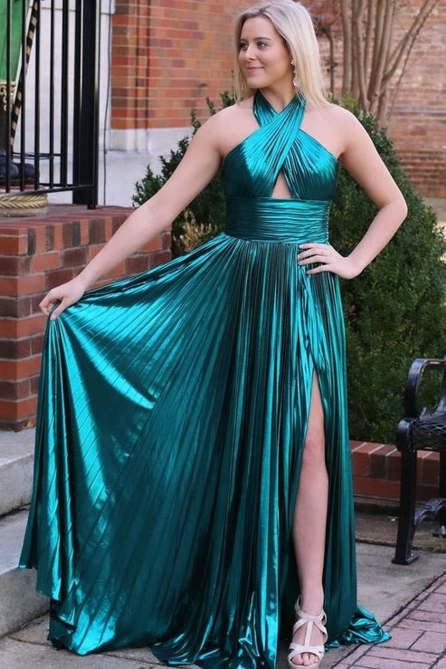 Predictions of the most popular Prom dress styles in 2025