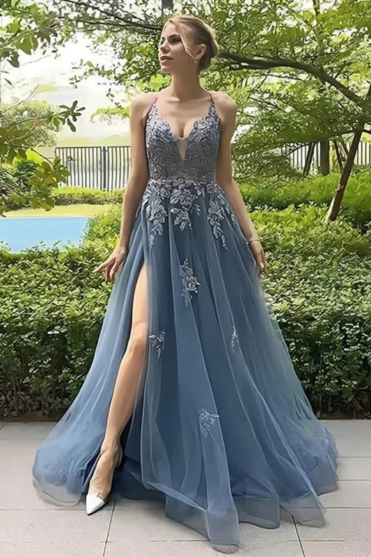 Provide more style suggestions for women's evening dress selection