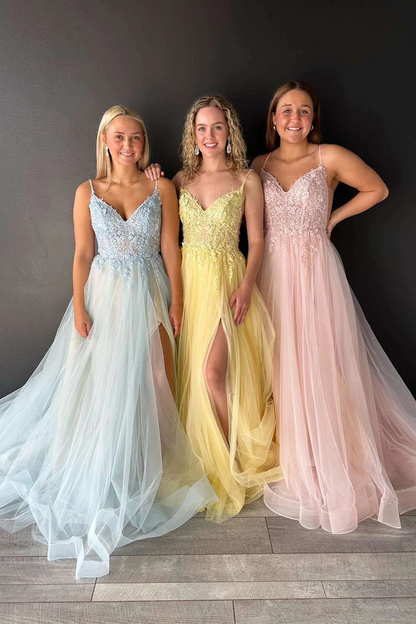 V-Neck Lace-Up Appliques A-Line Tulle Prom Dresses