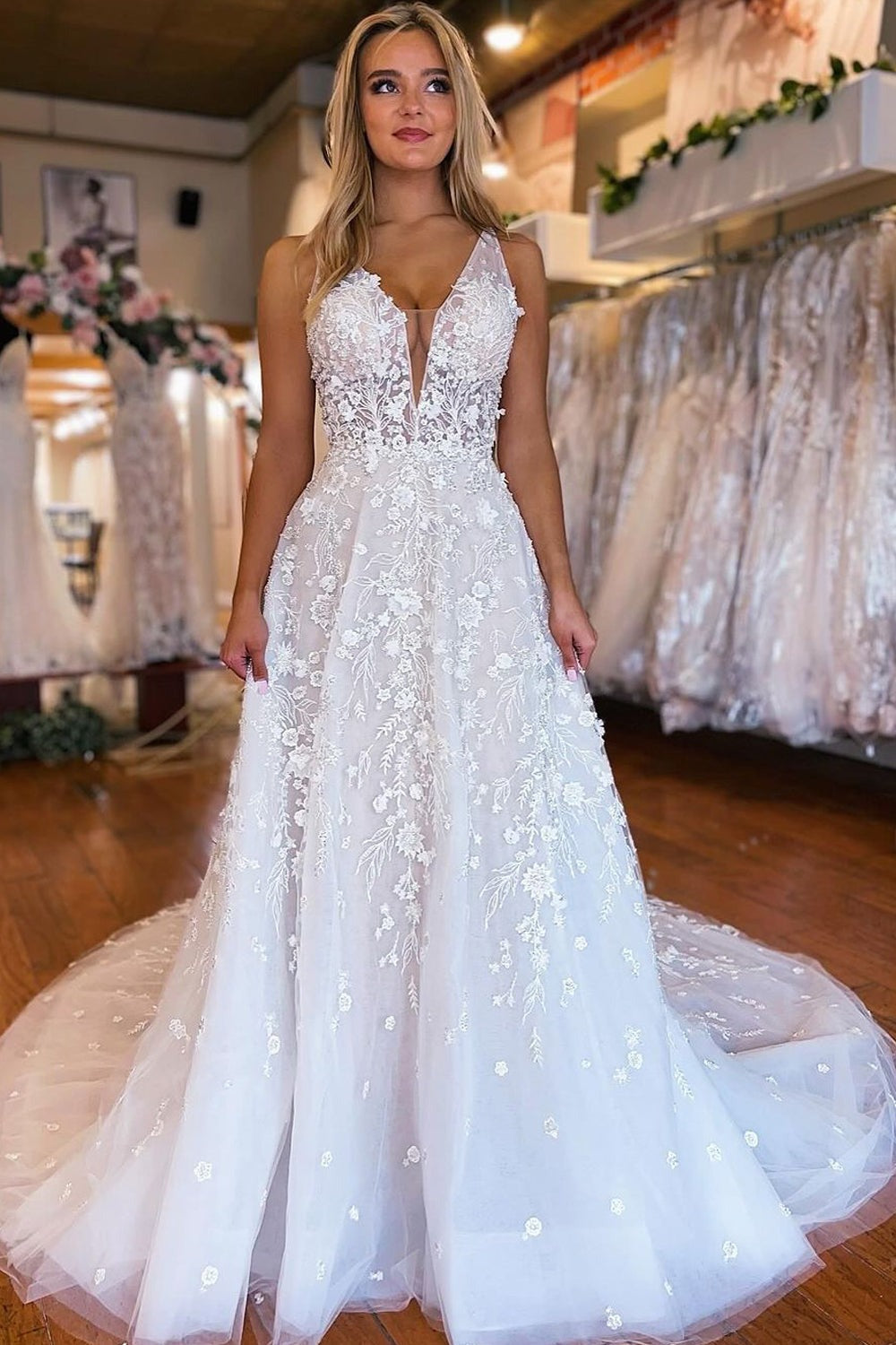 A Line V Neck Tulle Wedding Dresses with Appliques