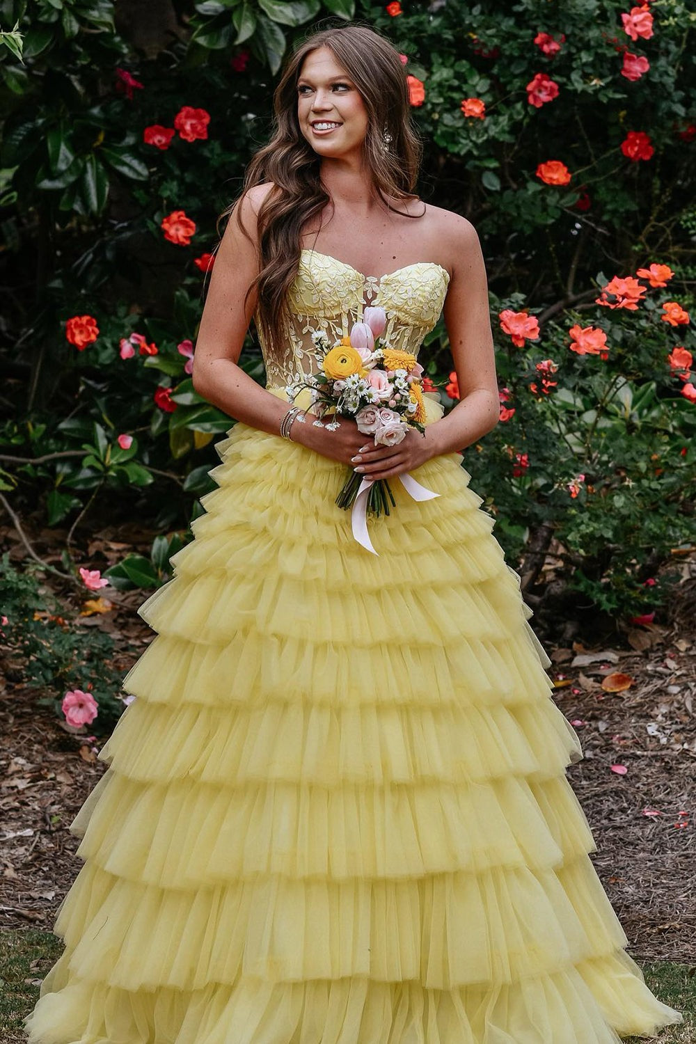 Cute Sweetheart Yellow Tiered Tulle Long Prom Dresses