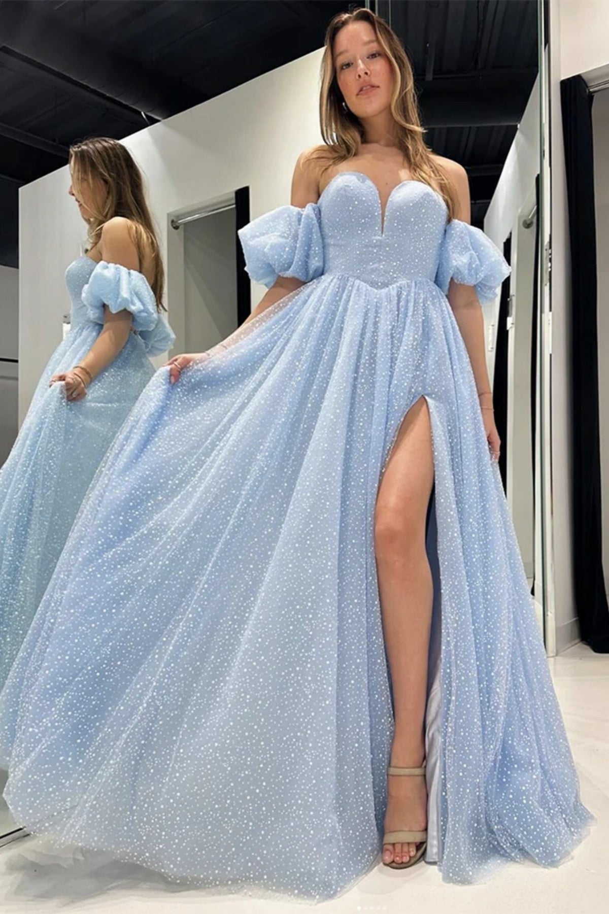 A Line Sweetheart Tulle Light Blue Prom Dresses with Sleeves