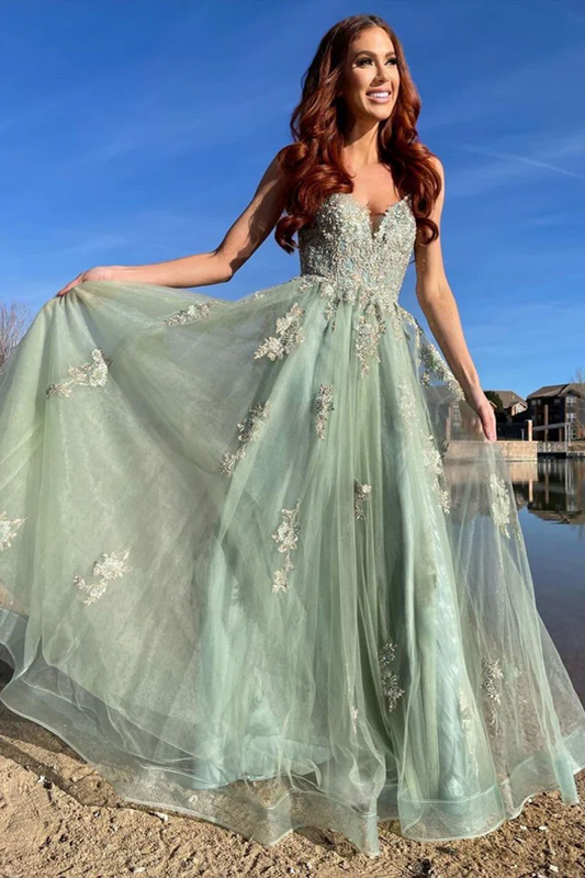 A Line Mint Green Tulle Prom Dresses With Appliques