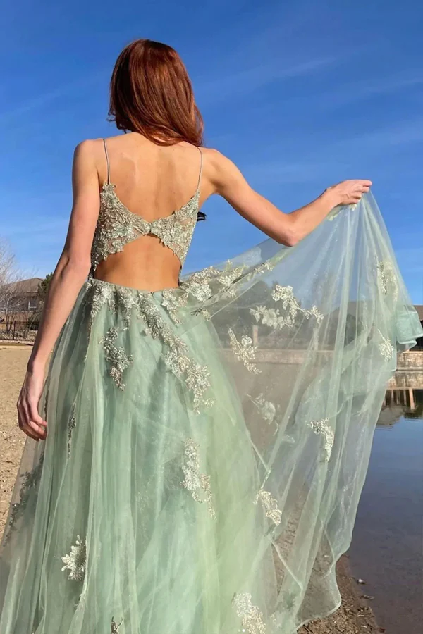 A Line Mint Green Tulle Prom Dresses With Appliques