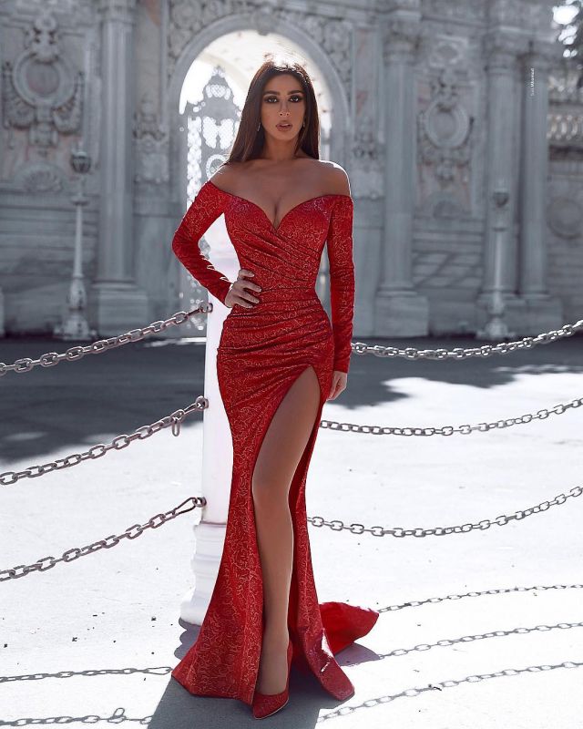 Long Sleeves Red Long Prom Dresses With Lace Appliques