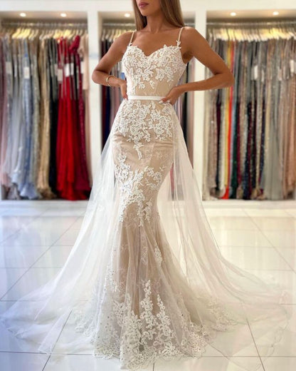 Glamorous Spaeghtt-Straps Lace Mermaid Prom Dress With Ruffles