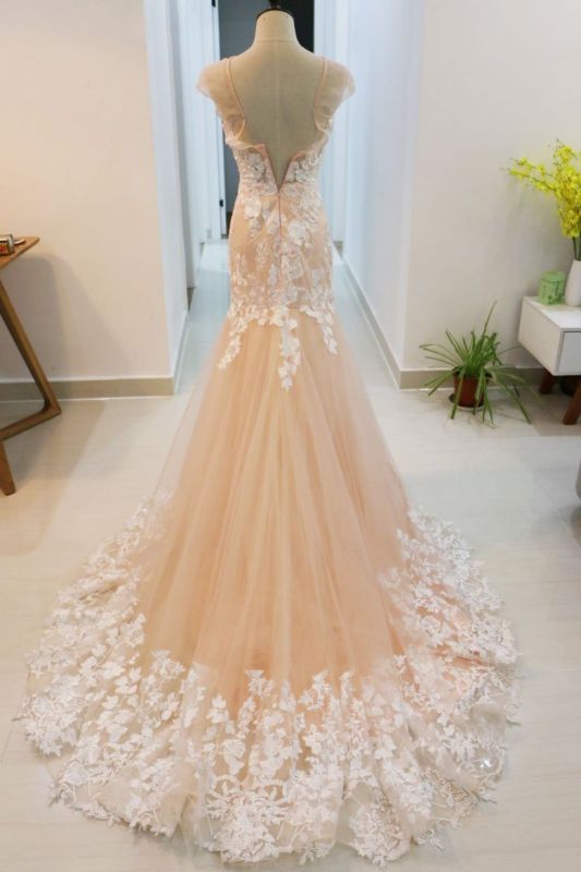 Luxury High Neck Rose Gold Prom Dresses With Lace Appliques