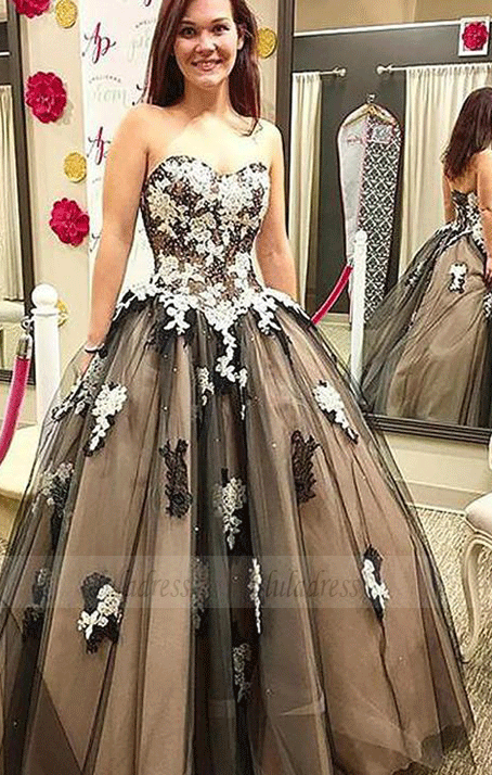 A-Line Tulle Backless Applique Prom Dresses