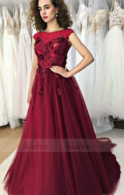 Charming Red Tulle Applique Lace Prom Dress