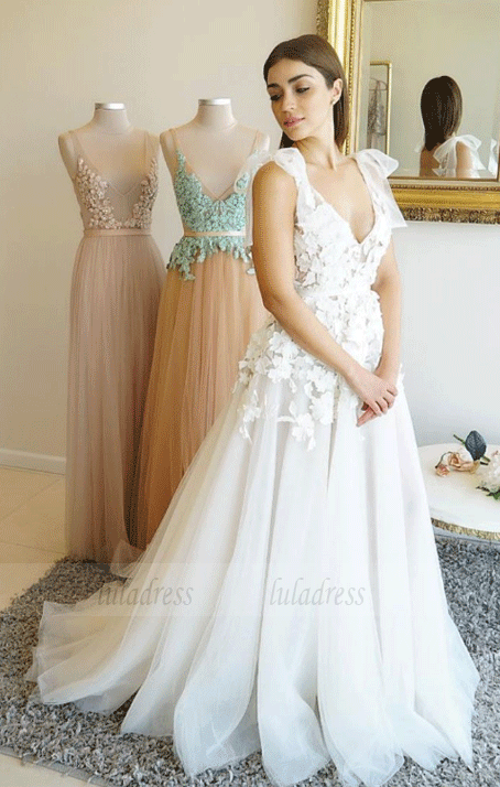 White V Neck Tulle Lace Applique Long Prom Dress